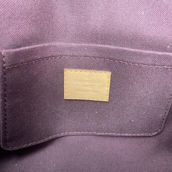 LOUIS VUITTON Favorite MM Crossbody Bag - Picture 9 of 10
